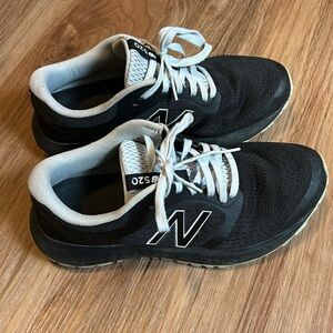8.5 Women’s New Balance Running Shoes